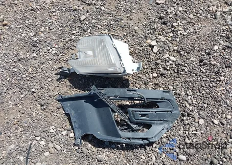 2016 Ford Explorer Limited z USA, uszkodzony, nr VIN 1FM5K7FH2GGD13084